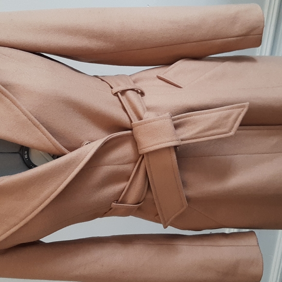 Faux fur guess jacket - Picture 2 of 9